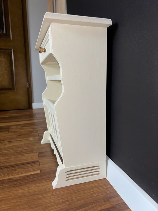 Sprzedam Szafkę Nocną