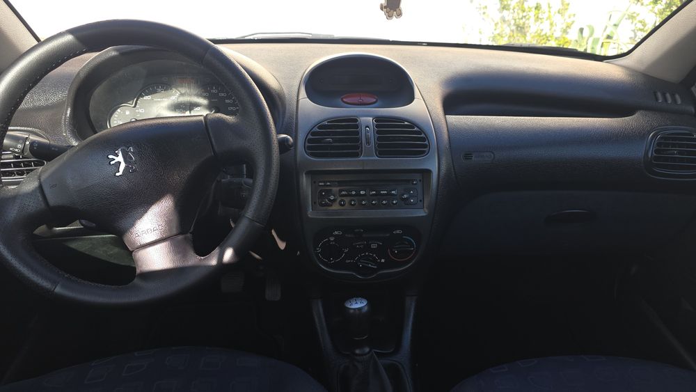 Peugeot 1.4 HDI  5 LUGARES