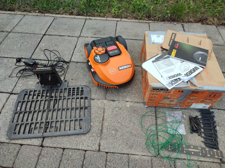 Robot koszący kosiarka Worx Landroid komplet