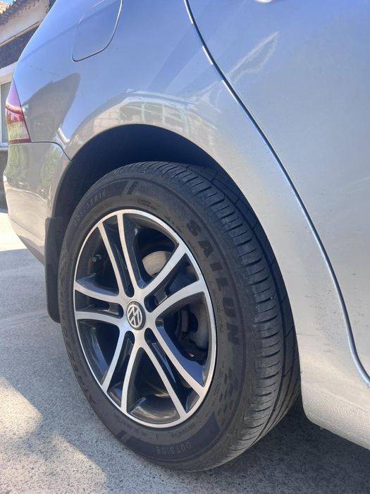 Продам  Volkswagen  Golf 5 2009