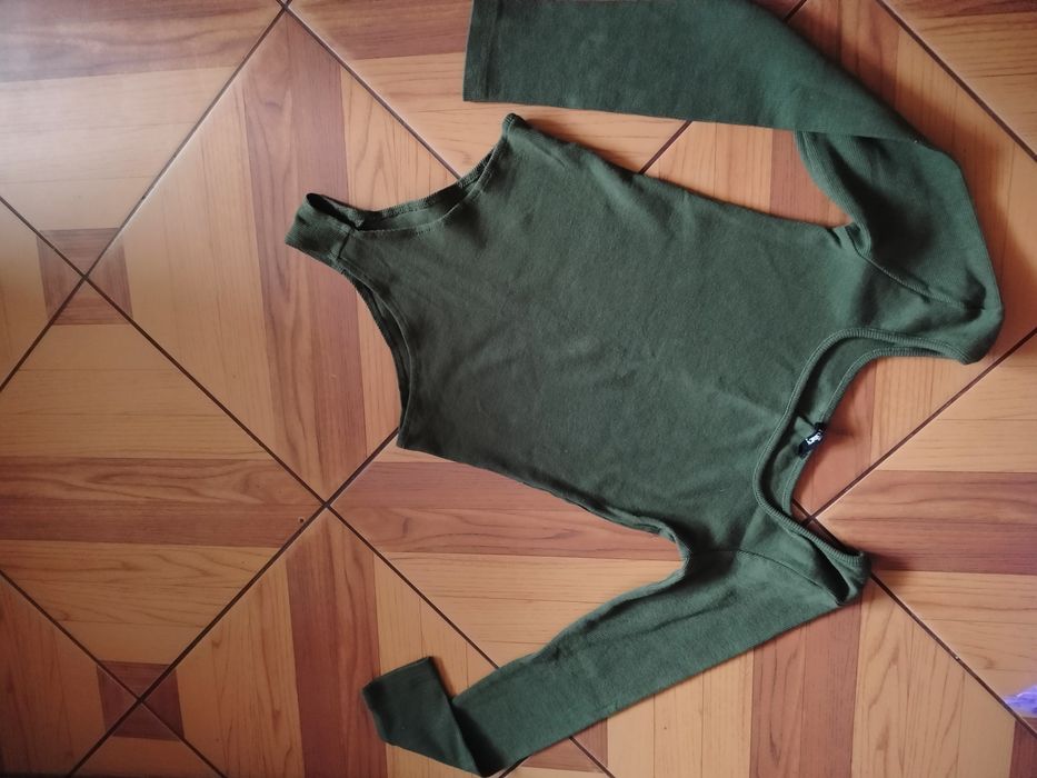 Body w kolorze khaki