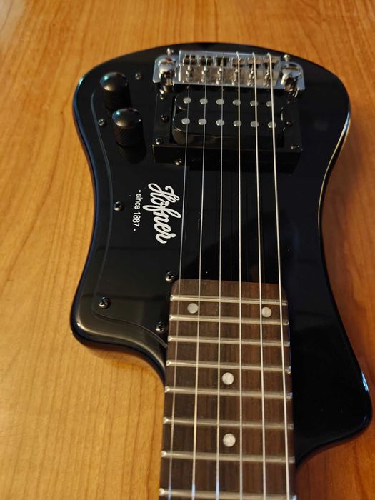 Gitara elektryczna turystyczna, Hofner, Czarna