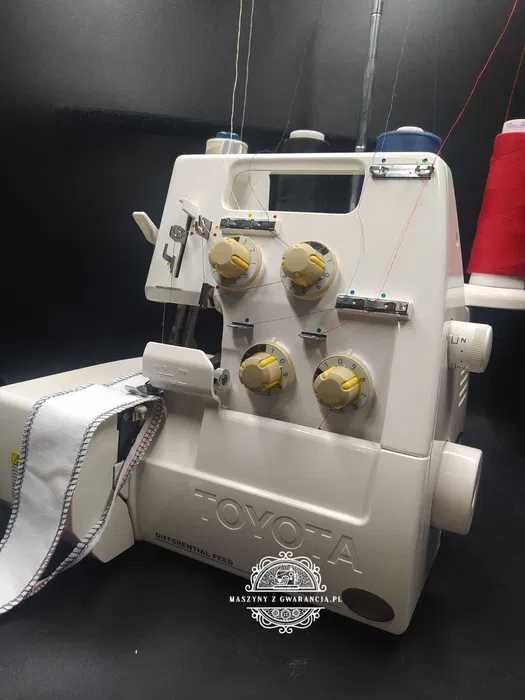 Overlock TOYOTA 2,3,4- nitkowy maszyna do szycia Gwarancja 12 MSC.