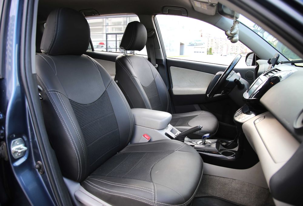 Продам Toyota RAV 4 EV