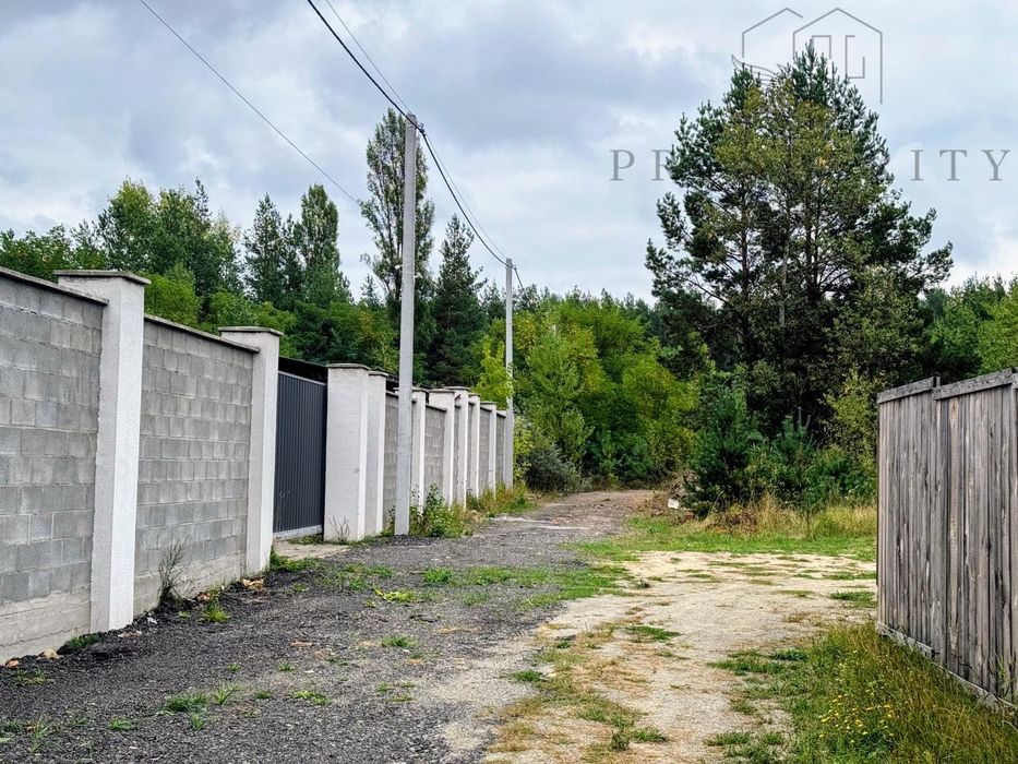 Ділянка Забуччя 8 сот в лісі