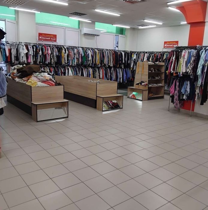 Продаж нежитлового приміщення 408,5 м² — Рожище, вул. Незалежності, 4
