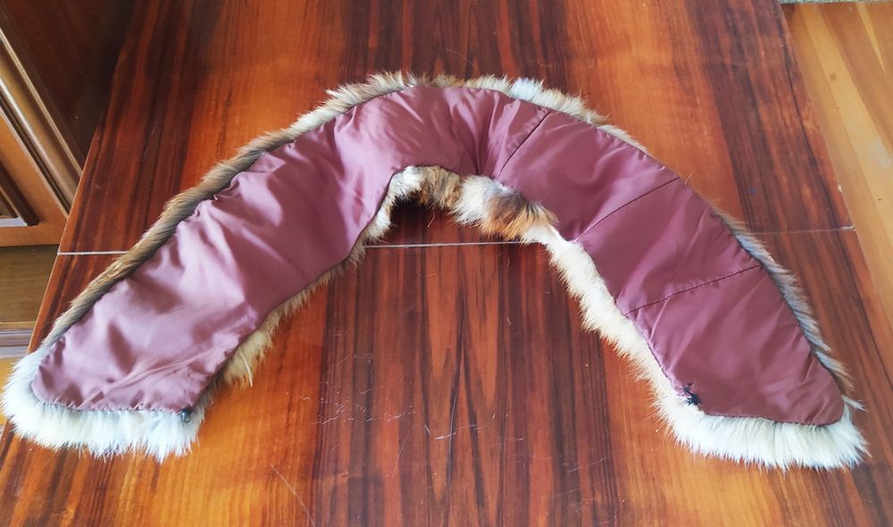 Stary szal, dopinka do płaszcza, skóry.