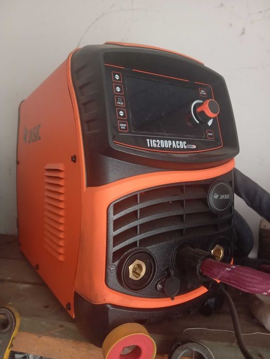 Продам зварювальний апарат аргонний Jasic TIG-200P AC/DC
