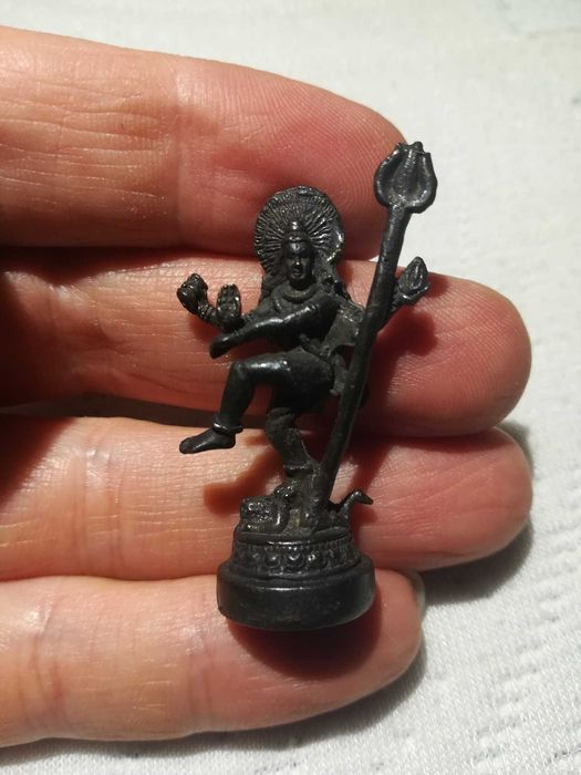 deus budista com quatro braços (saco original)