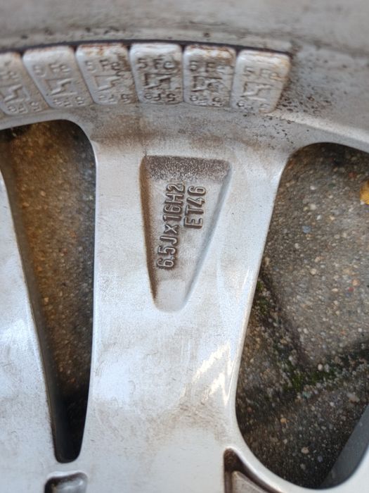 Alufelga vw 16cal uszkodzona