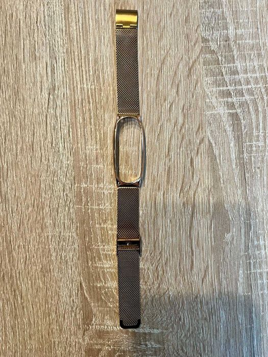 Xiaiomi Mi Band 6 w zestawie z trzema opaskami