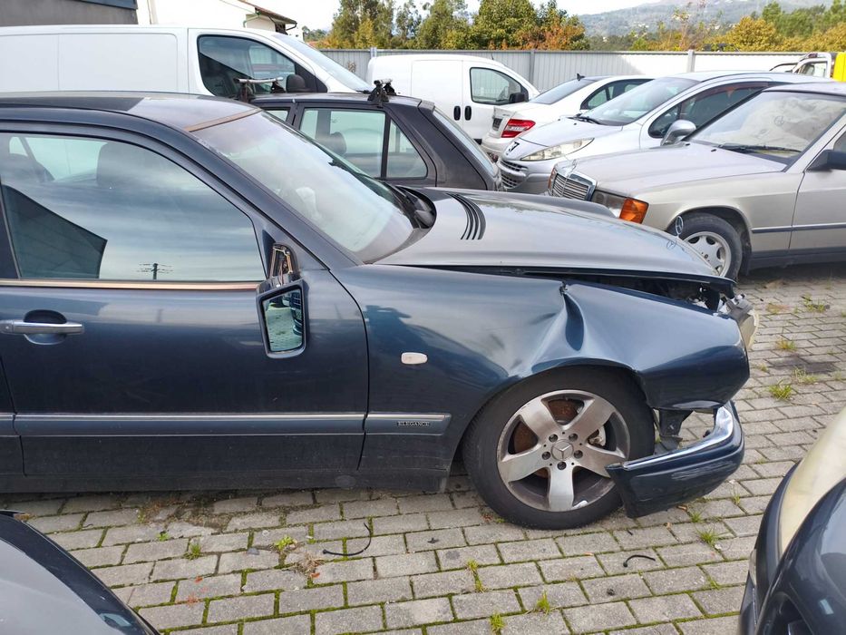 Mercedes Classe E 220d 1998
