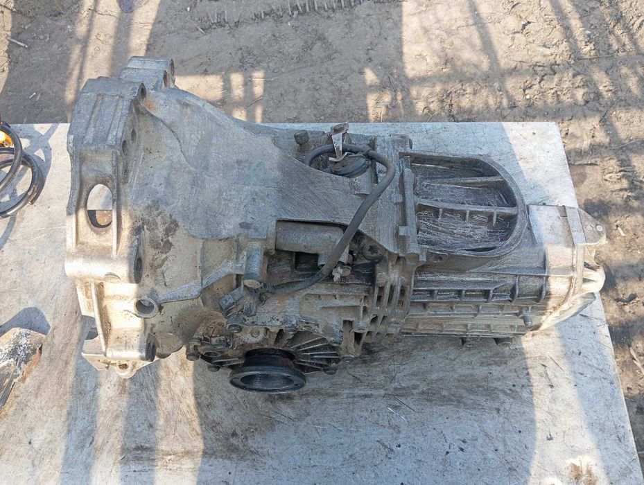 КПП ауді 80 б3 akm коробка передач audi 80 b3 1.8 розборка піввісь