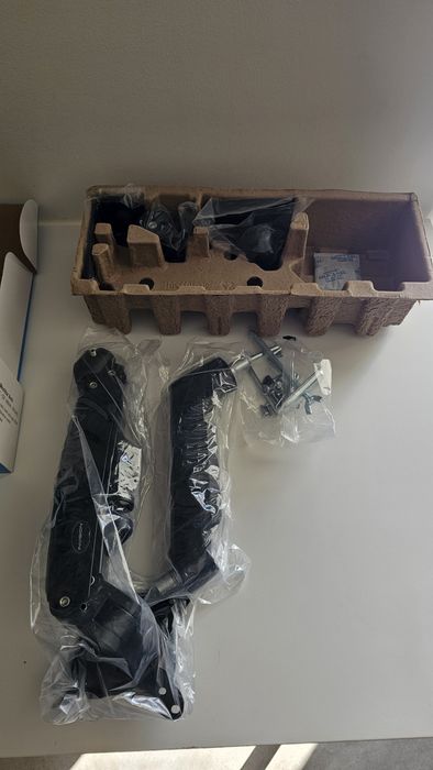 Monitor Mount with Damper (New)64751075452674122