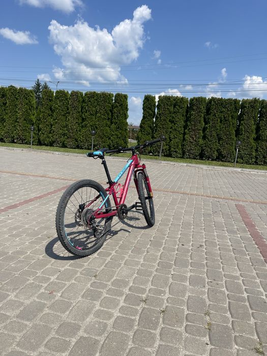 Велосипед Cube 240.