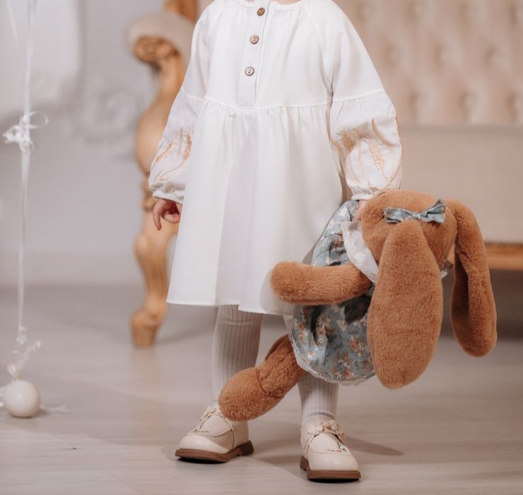 Сукня, біла,  святкова для дівчинки