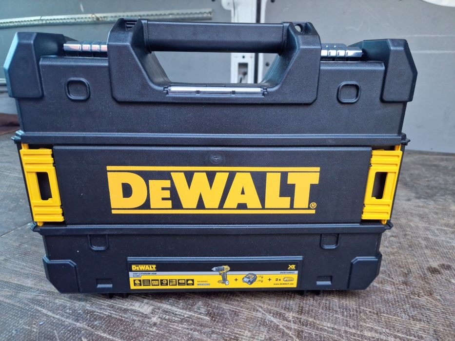 Dewalt. Комплект