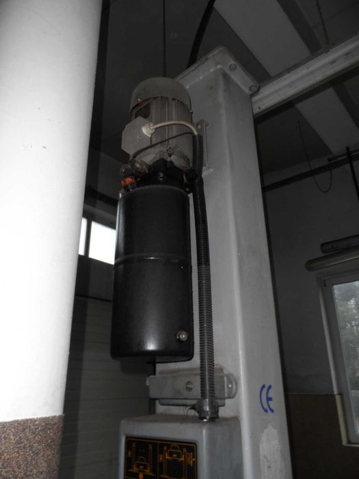 Podnośnik ATH Heinl dwukolumnowy do samochodów osobowych i dostawczych