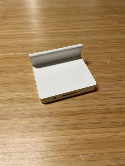 Stacja dokująca Apple MC940ZMA do iPada 2/3 A1381