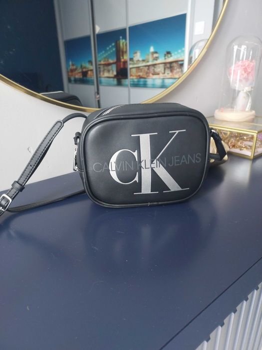 Torebka calvin klein czarna !!!