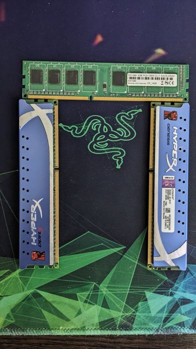 Ddr3 на 4 ГБ кожна (разом 12)