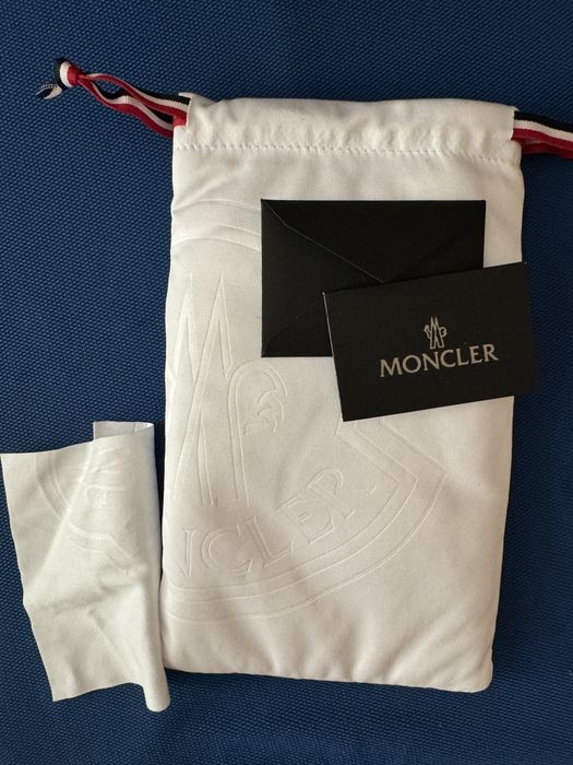 Moncler etui, pokrowiec, futerał