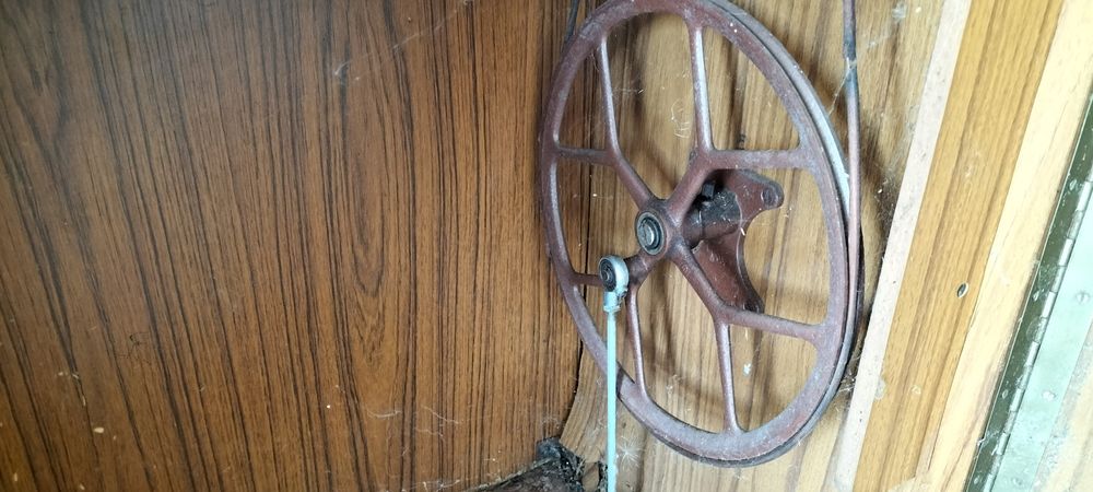 Máquina costura Olivia