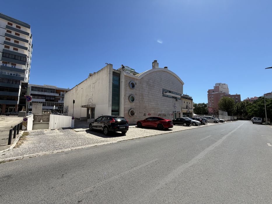 Garagem com portao eletrico 24m2