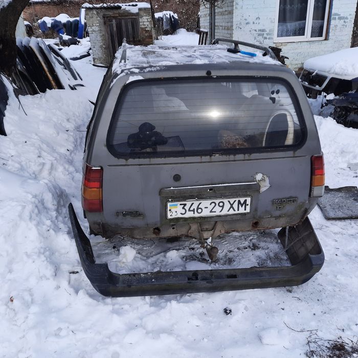 Блок мотора,запчастини Opel kadet 1.7 diesel