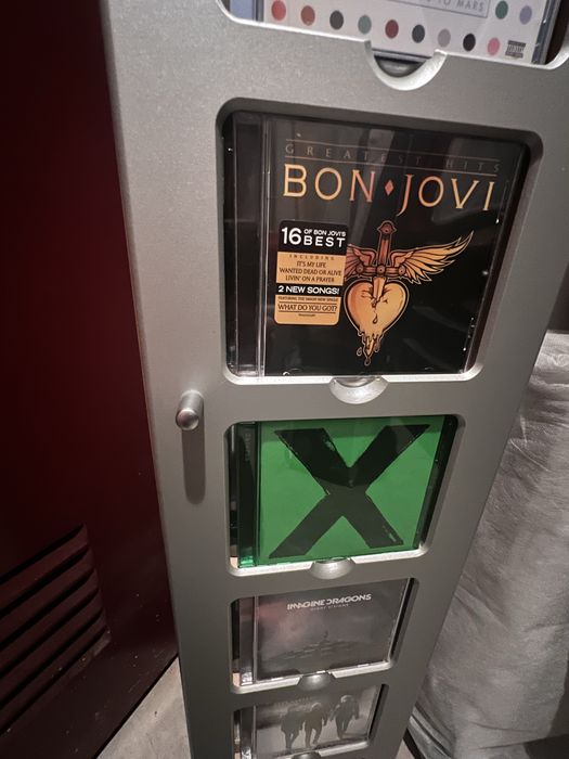 Movél para cds ou dvds