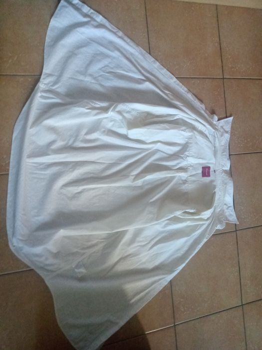 Продам 4 теніски і 3 рубашки в гарному стані