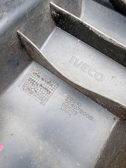 Iveco Daily III listwa karoseryjna zaślepka wlewu paliwa