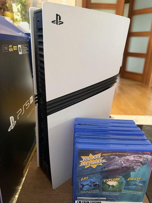 Playstation 5 Pro 2TB + Akcesoria + Dysk