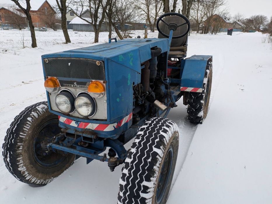 Продам саморобний трактор змотором т 25 коробка газ 51