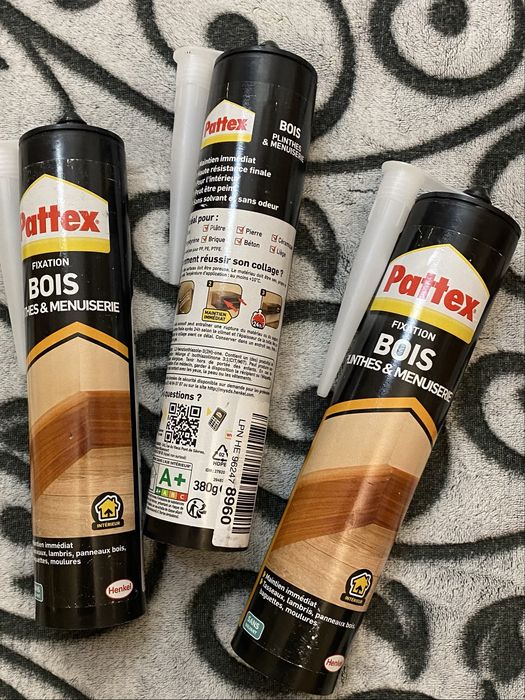 Zestaw zawiera: 3 tuby kleju Pattex | Klej do mocowania