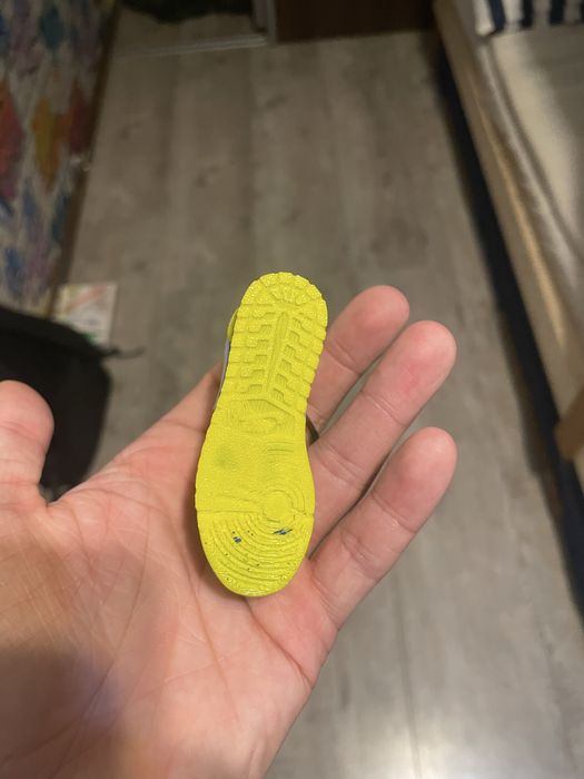 bryloczek butow jordan