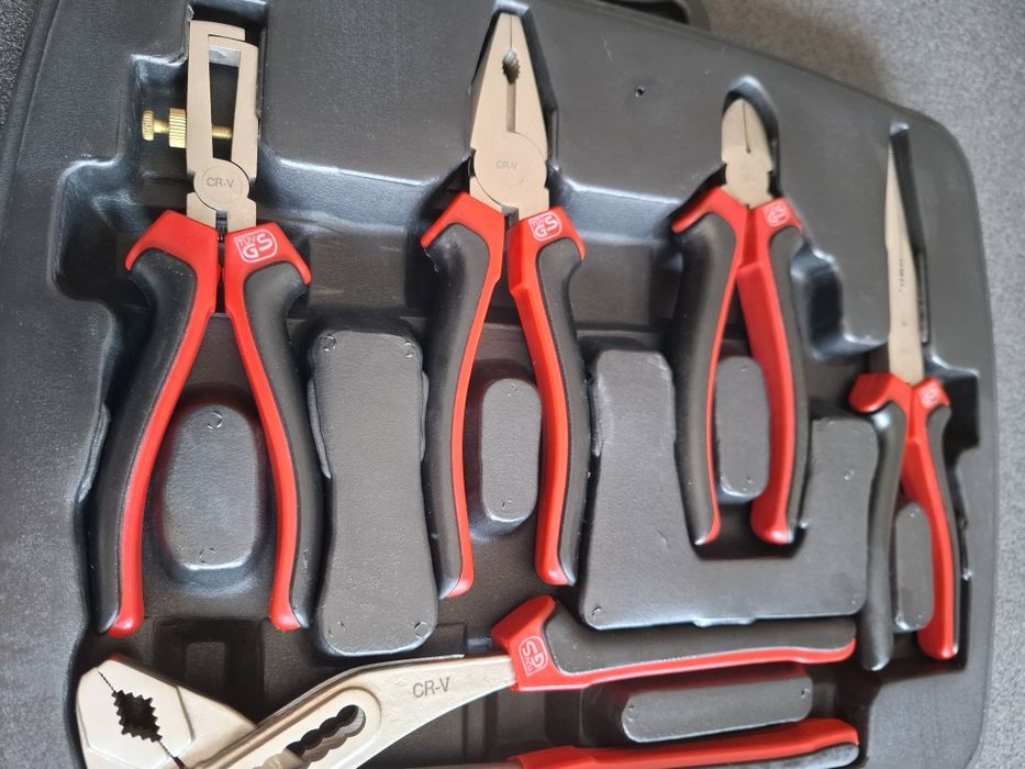 Conjunto de alicates