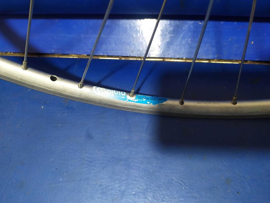 Колесо 28, Shimano Exage, обод Rigida перед