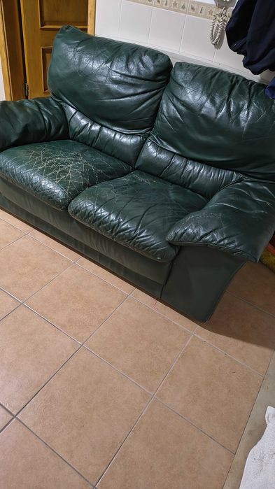 Sofá Divani  Divani  com marcas de uso