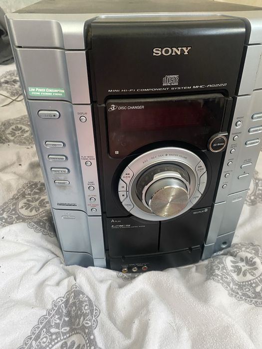 продам музичний центр є торг!!!