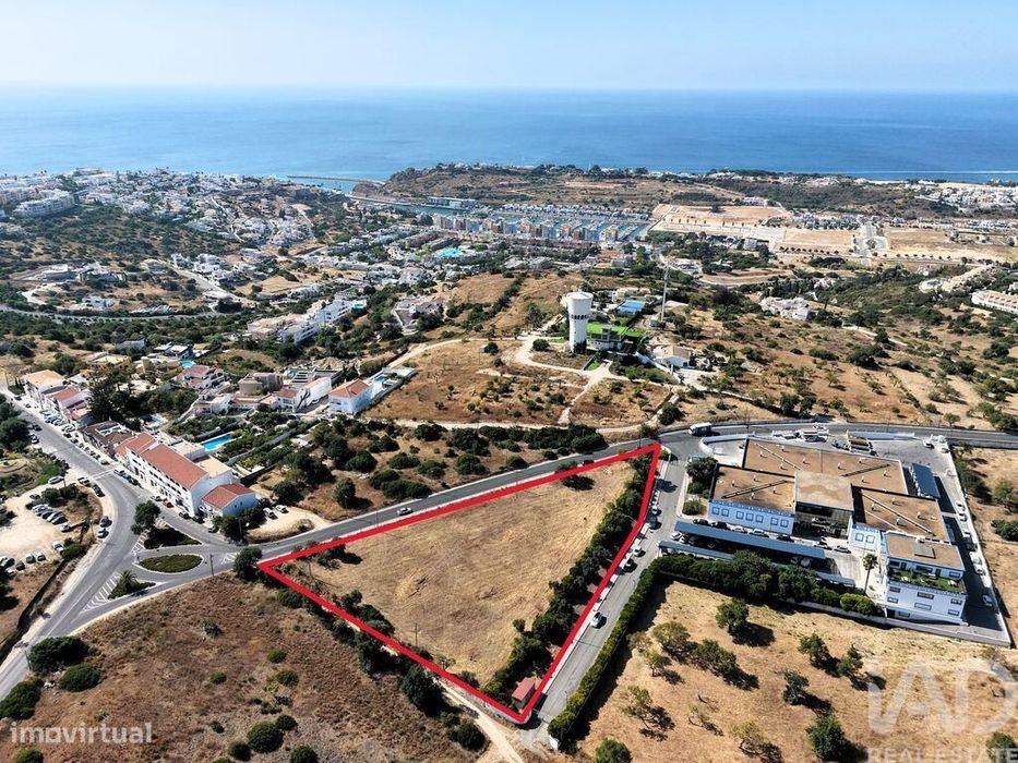 Terreno em Albufeira e Olhos de Água
