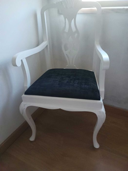 Cadeirão laçado .