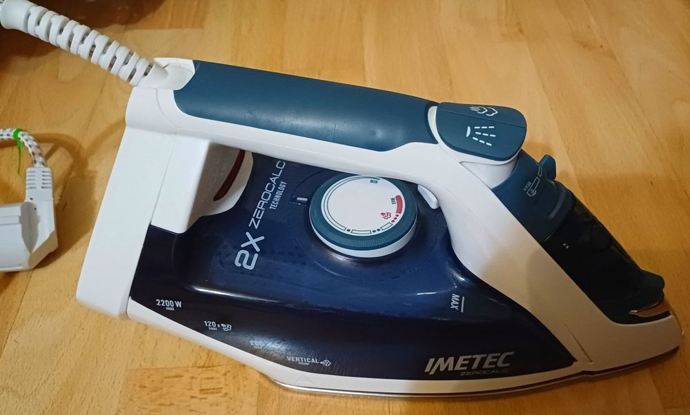 Super żelazko parowe ze stopa INOX  IMETEC