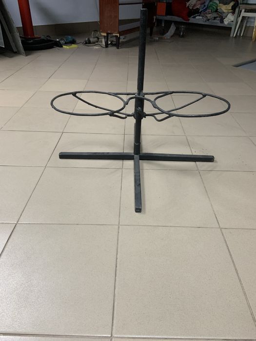 Продам підставку для кормів собак