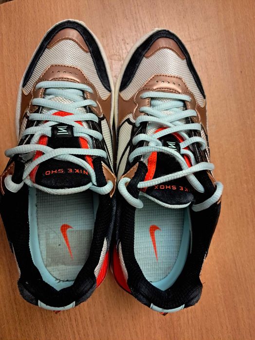 Детские Кроссовки Nike оригинал 38.5 размер