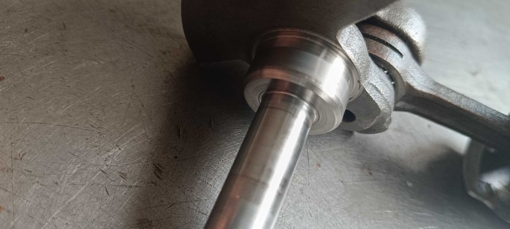 Wał korbowy z tłokiem Stihl do MS 051AV