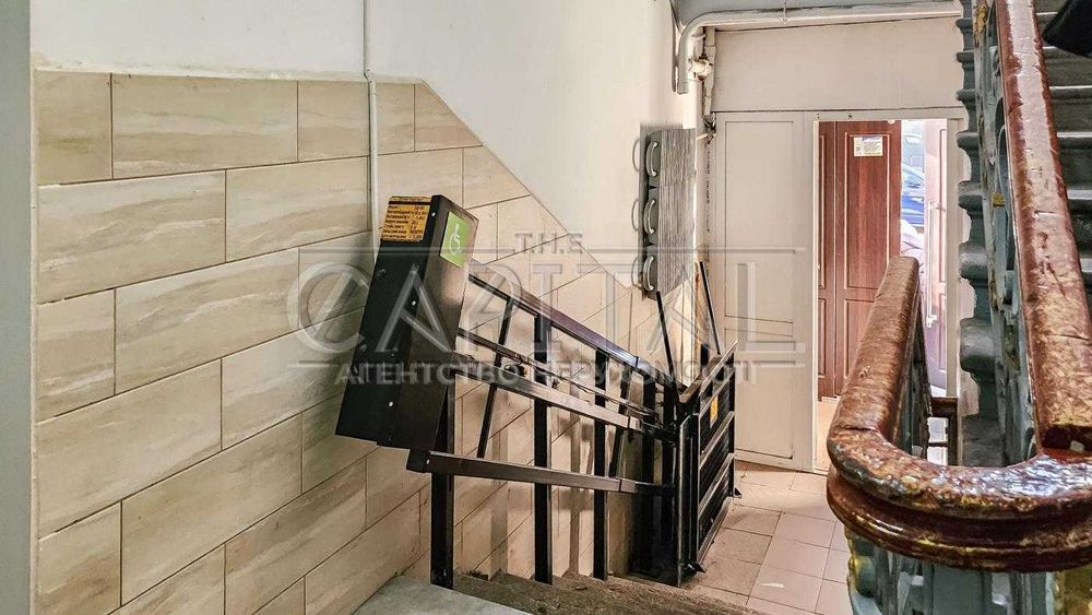 Продажа 4к Центр Чикаленка Пушкинская метро Театральная Шевченковский