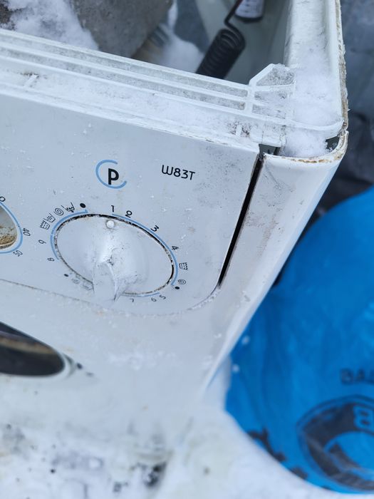 Запчастини до пральної машин Indesit W83T