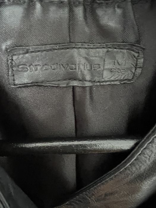 Kurtka czarna skórzana  Stradivarius r. M