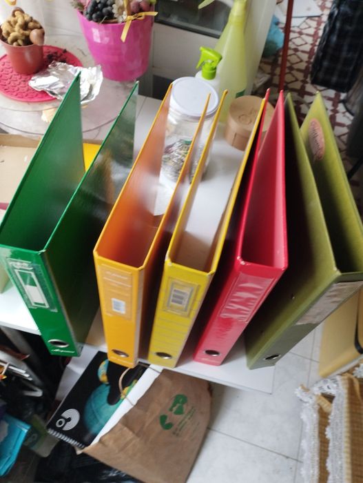 Dossiês de várias cores